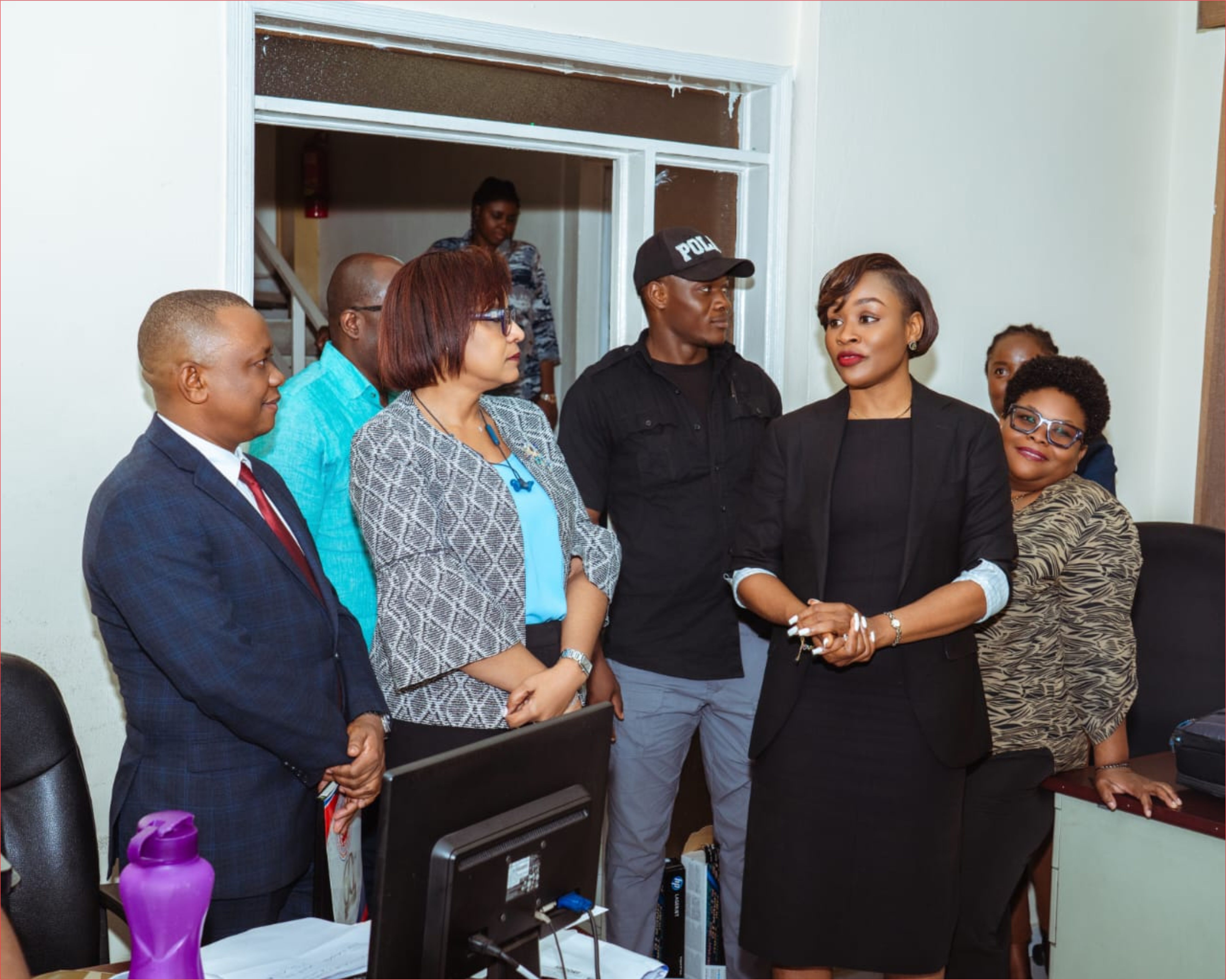 Tournée de la Directrice Générale Mme Lovely FRANÇOIS dans les bureaux de l'ONA